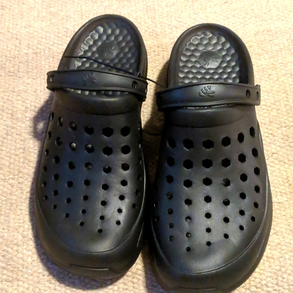 joybees Shoes Mens Joybees Sandals Made By Founder Of Crocs Poshmark